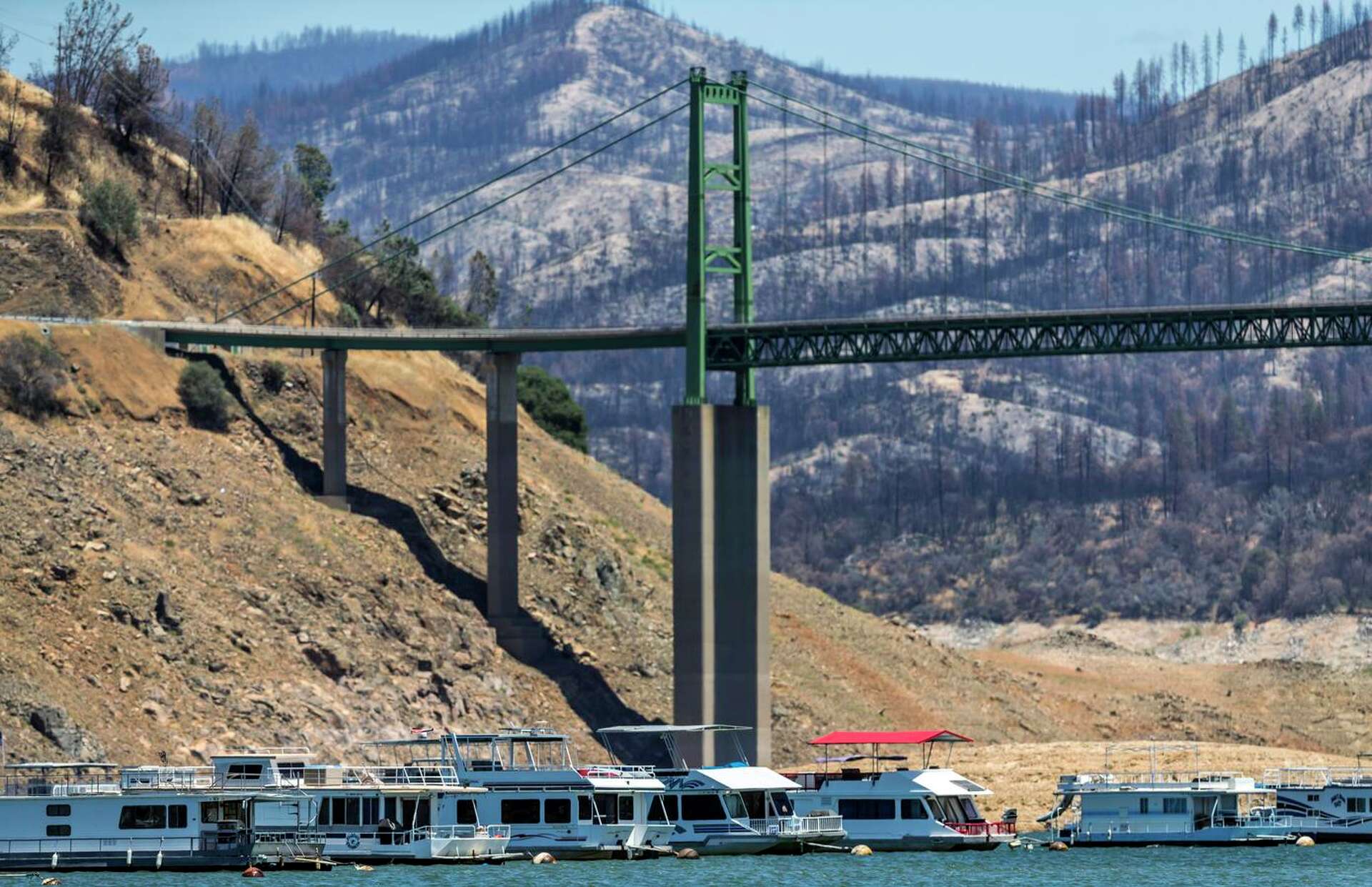 California drought: State anticipates virtually no water deliveries to  cities, farms next year