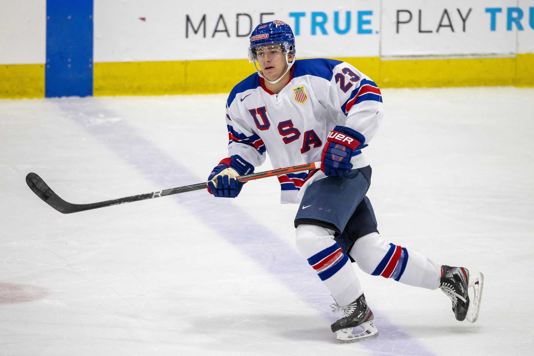 Darien S Morrow Newtown S Samoskevich Quinnipiac S Smilanic To Attend Usa Hockey S World Juniors Camp