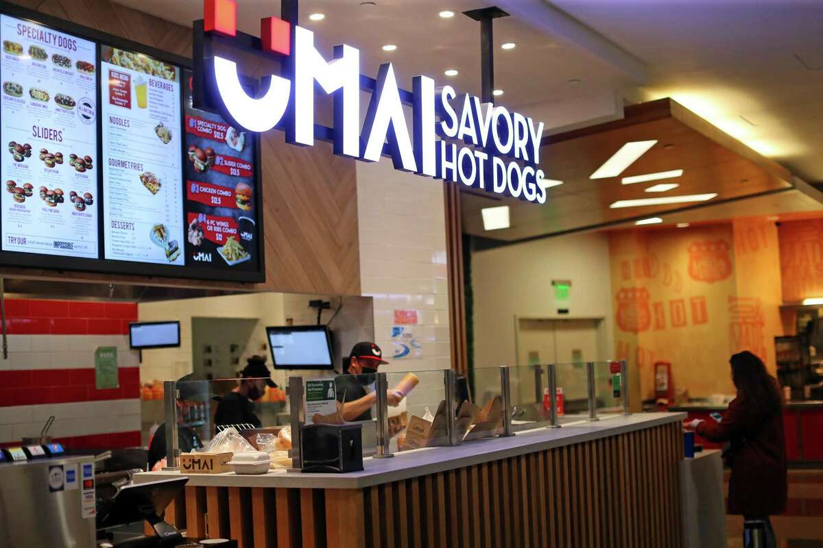 Een Umai Hartige Hotdogs in het Westfield San Francisco Center in San Francisco.