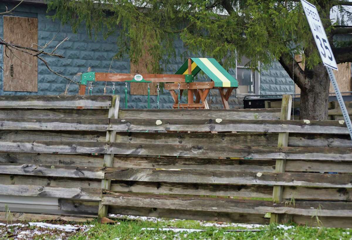 Suspect in Duanesburg slaying of woman, child appears in court