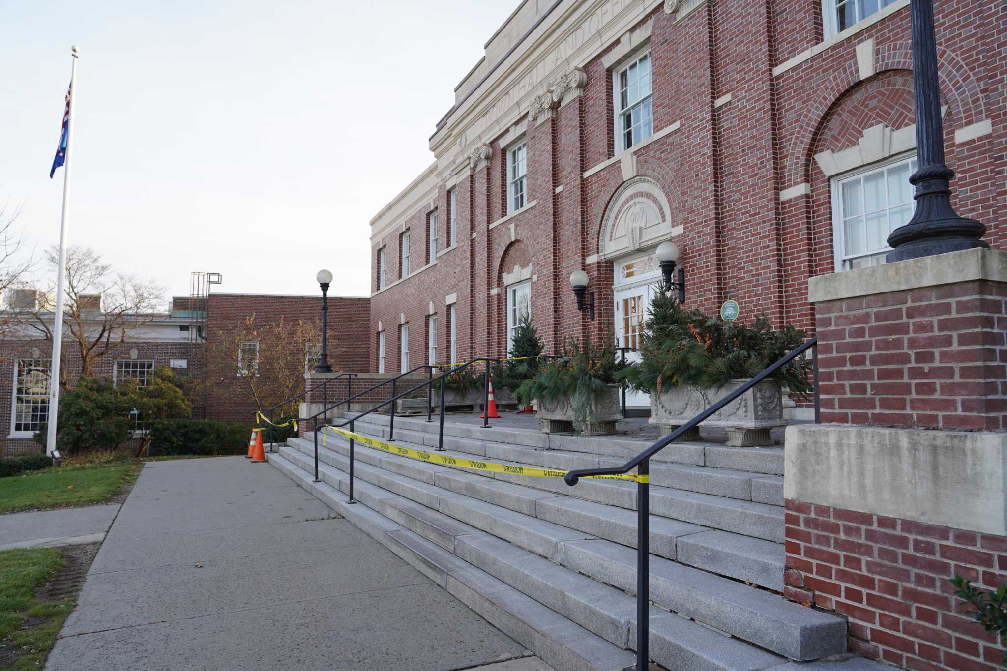 New Canaan Town Hall stairs need taking up, built on sand