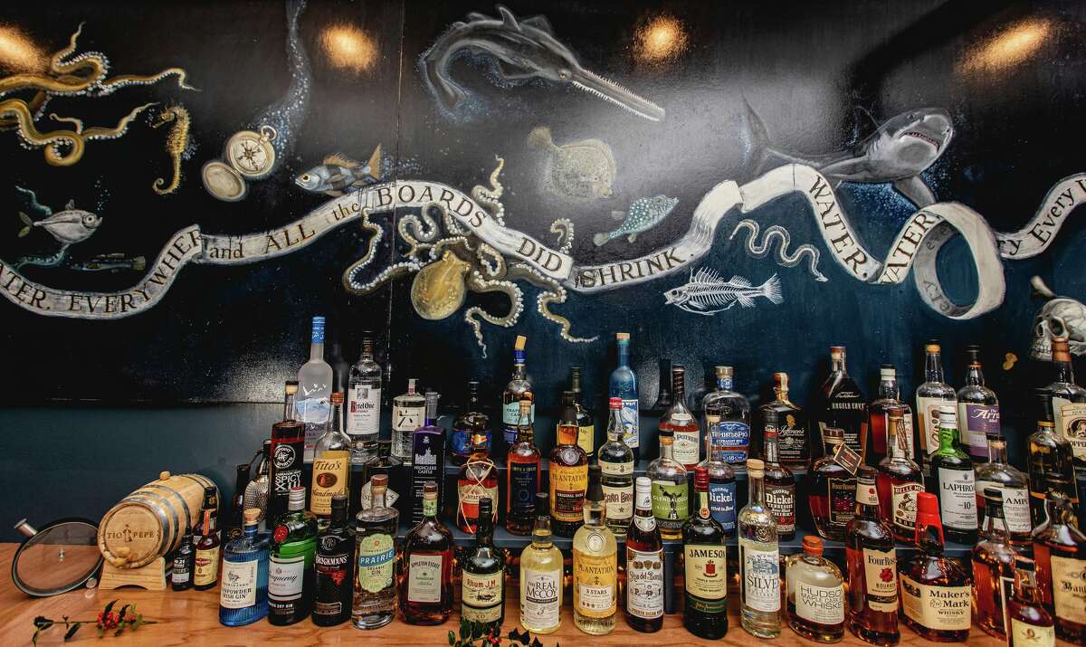 The aquatic mural that graced the bar at The Essex's former location is in the new restaurant, courtesy of renowned Connecticut artist Melissa Barbieri (mother of The Essex's owner Colt Taylor.)