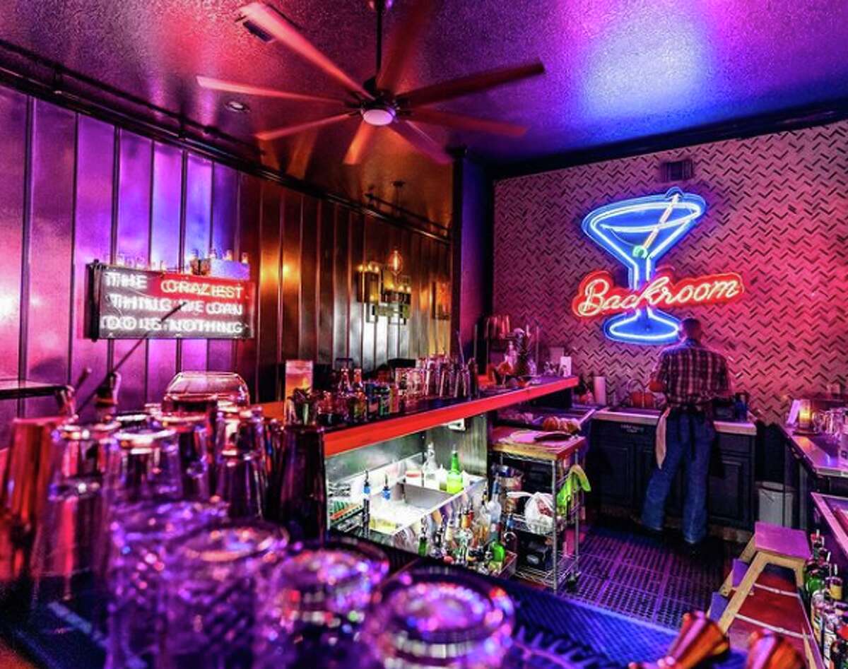 9 San Antonio bars that feel like a speakeasy