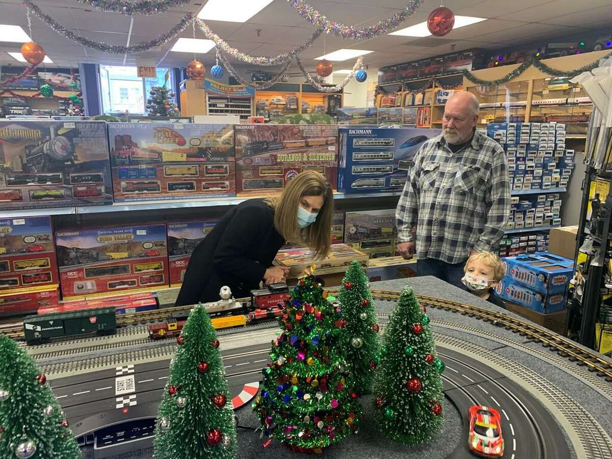 Lt. Gov. Susan Bysiewicz, Middletown Mayor Ben Florsheim and other local officials toured several city businesses to encourage the public to buy local during their holiday shopping.
