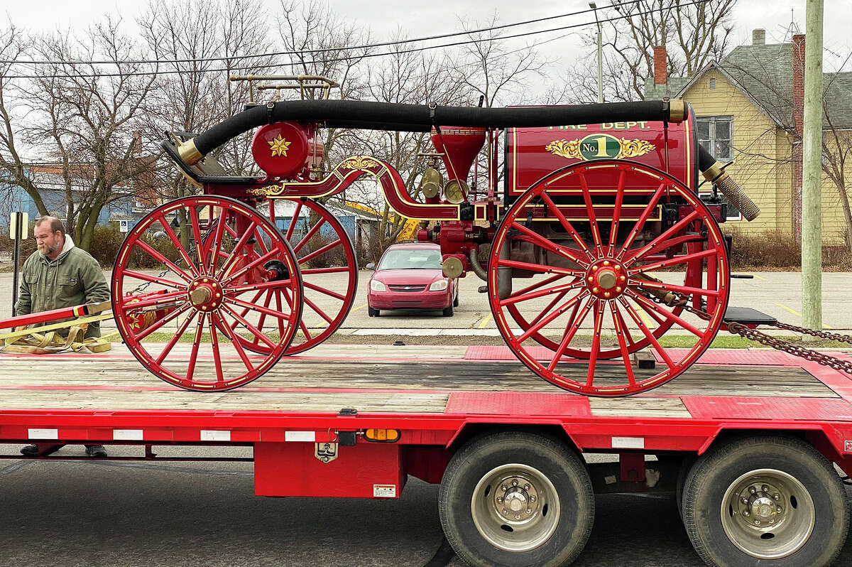 1918 fire engine returns home to Sebewaing