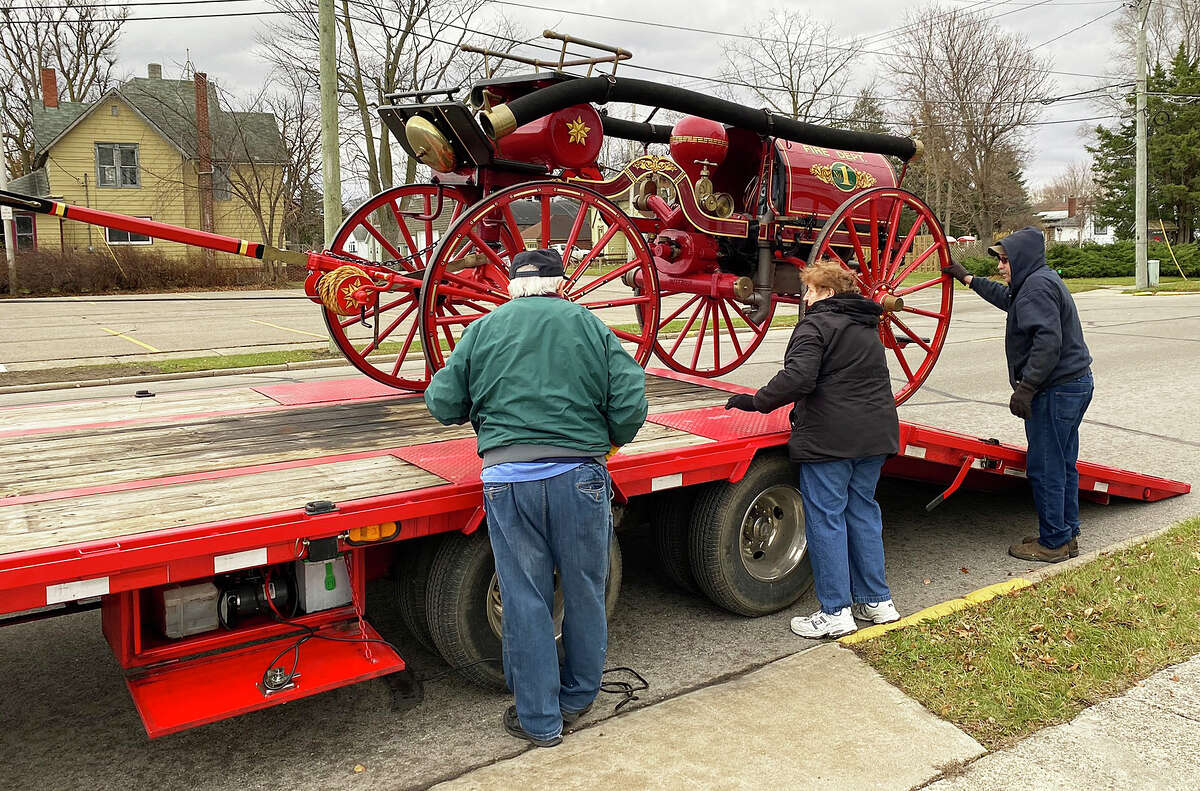 1918 fire engine returns home to Sebewaing