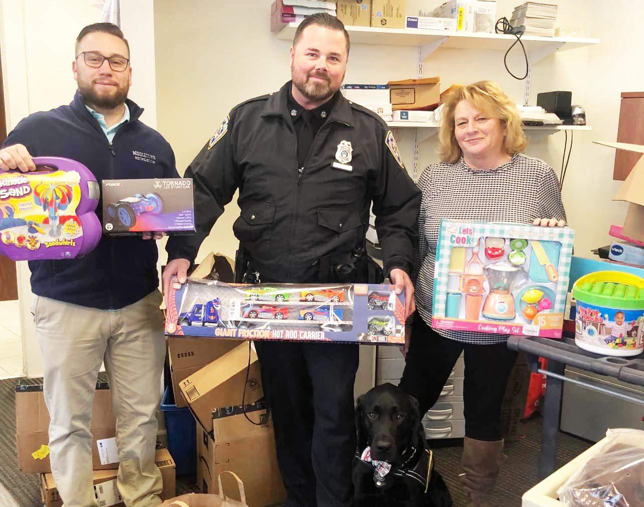 Donors sought for Middletown Bernie O'Rourke & Detroit Hunter Christmas toy drive - Vimarsana News