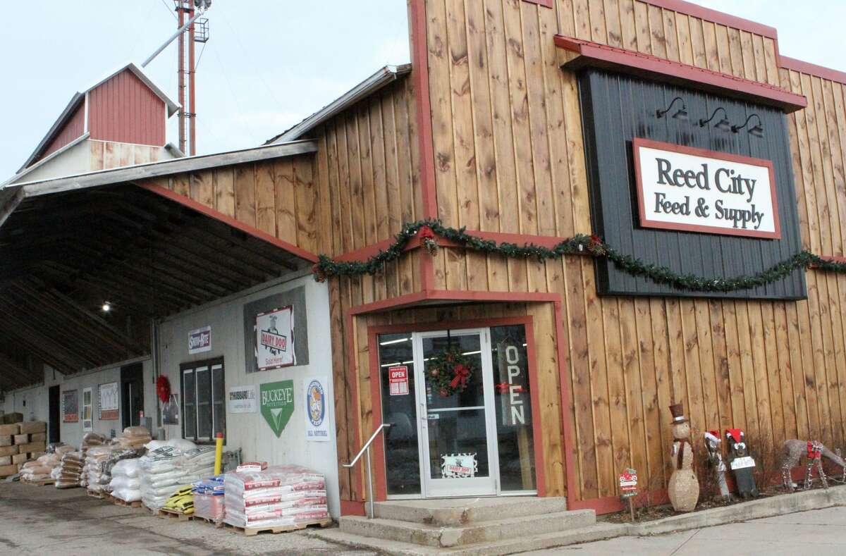 Located on Chestnut Street in Reed City, Reed City Feed & Supply is a favorite shopping spot for people throughout Oseola County.