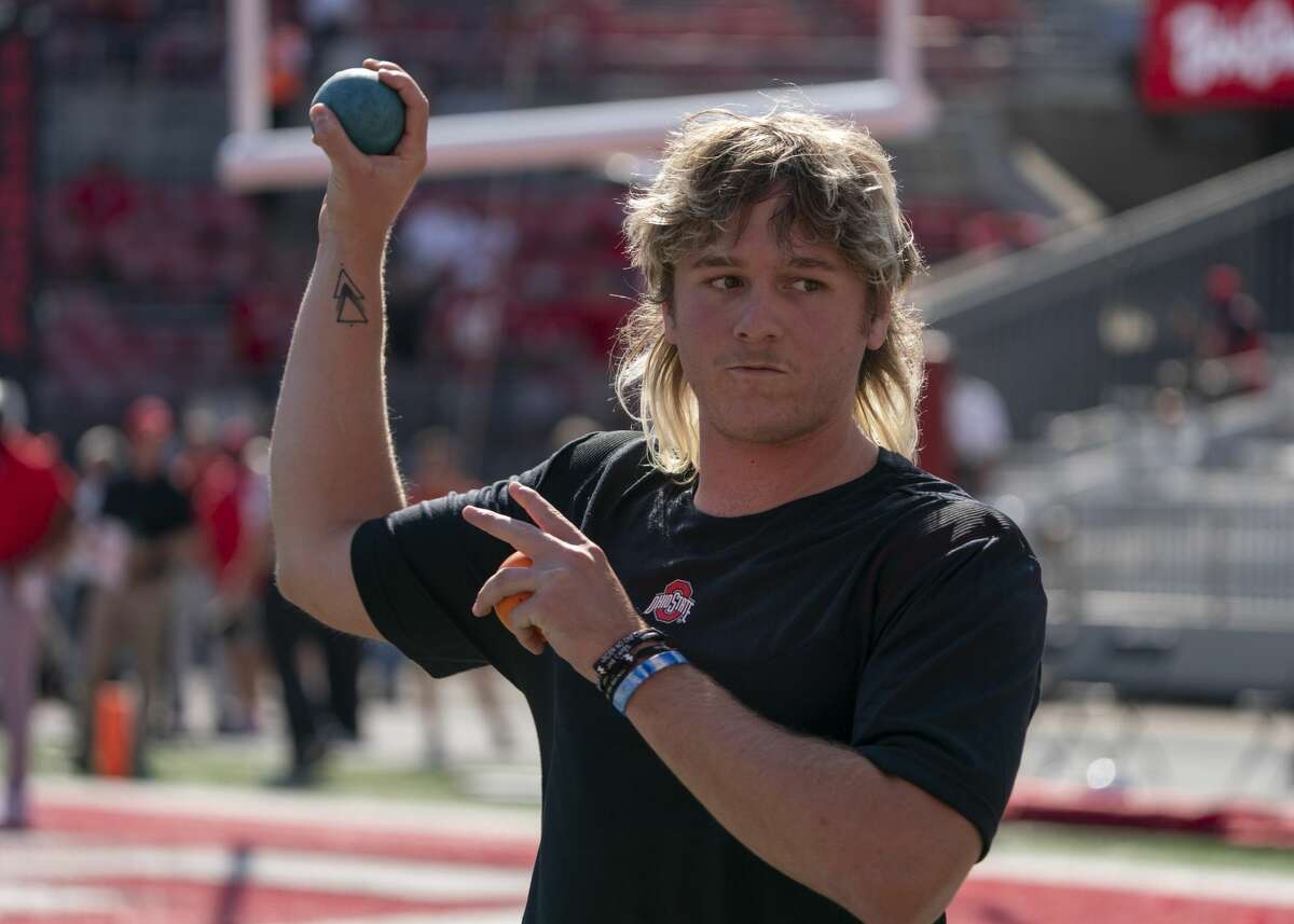 COLUMBUS, OH - SEPTEMBER 11: Quarterback Quinn Ewers #3 of the Ohio State Buckeyes warming up before the game between the Ohio State Buckeyes and the Oregon Ducks at Ohio Stadium in Columbus, Ohio on September 11, 2021. (Photo by Jason Mowry/Icon Sportswire via Getty Images)