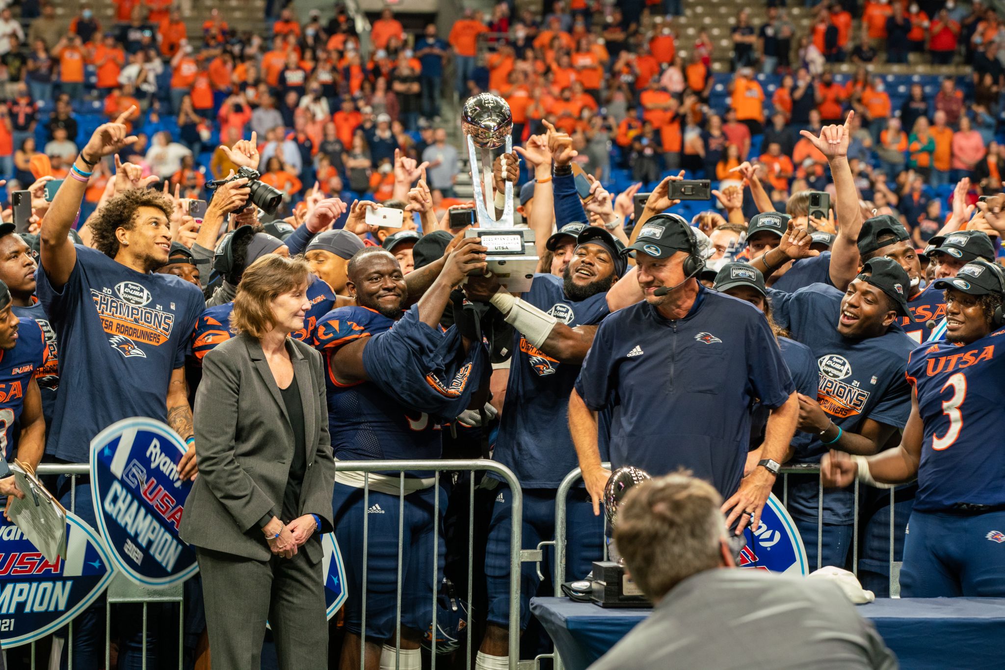UTSA football among Texas schools to play in bowl games after