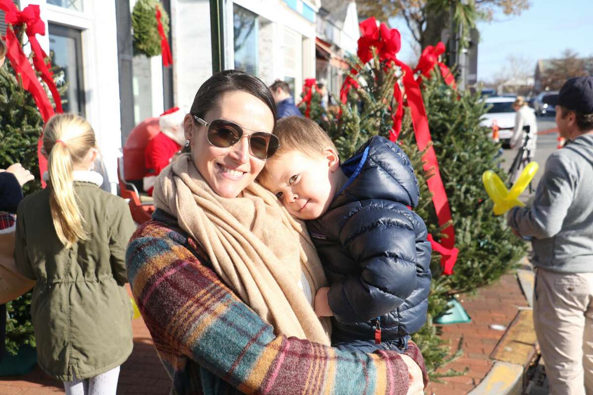 The New Canaan Chamber of Commerce hosted its seventh annual holiday stroll on Friday, Dec. 3 and Saturday, Dec. 4, 2021 in downtown New Canaan. The event featured photos with Santa, live entertainment and a gingerbread house tour. Were you SEEN?