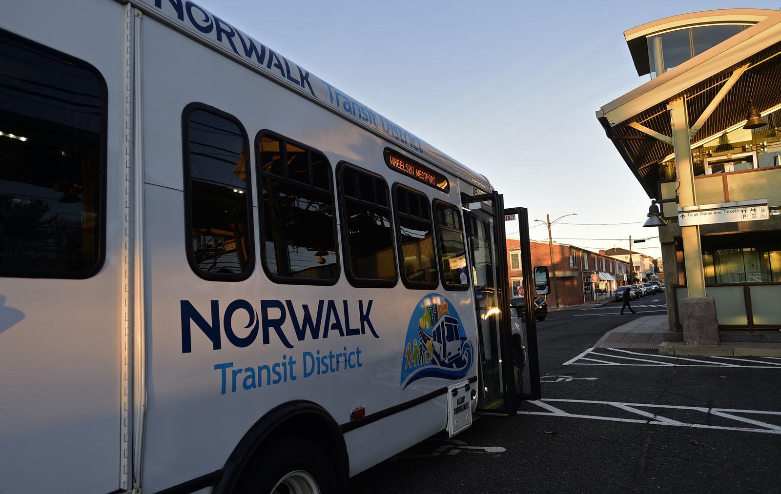 Westport officials aim to boost low ridership for on-demand shuttle - Vimarsana News