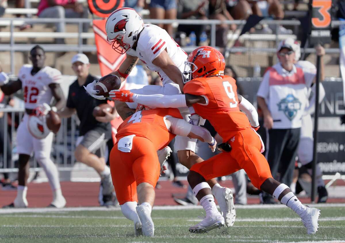 Sam Houston 4th quarter deficit to advance in FCS playoffs