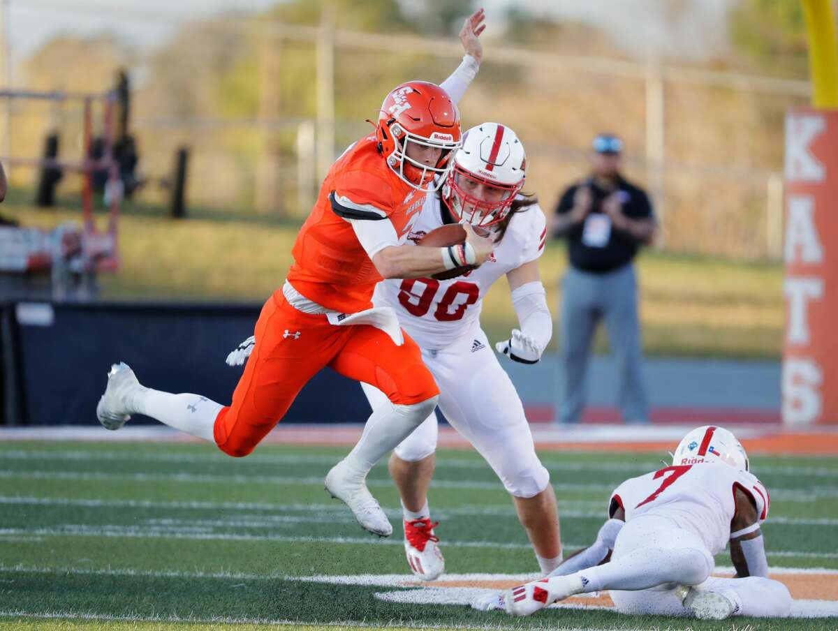 Sam Houston overcomes 4th quarter deficit to advance in FCS playoffs