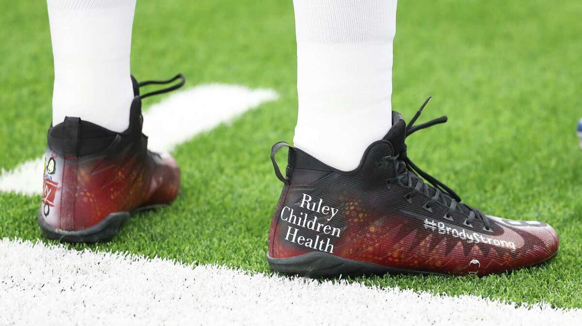 Indianapolis Colts tight end Jack Doyle’s cleats during warmups before an NFL football game at NRG Stadium, Sunday, Dec. 5, 2021 in Houston.