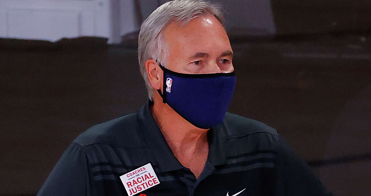 Mike D'Antoni of the Houston Rockets on the sidelines during the first quarter against the Oklahoma City Thunder in Game Two of the Western Conference First Round during the 2020 NBA Playoffs at AdventHealth Arena at ESPN Wide World Of Sports Complex on August 20, 2020 in Lake Buena Vista, Florida. (Photo by Kevin C. Cox/Getty Images)