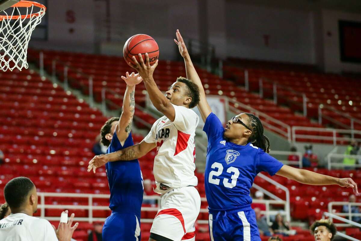 Lamar University men's basketball takes on Our Lady of the Lake University at the Montagne Center in Beaumont, TX. Photo taken December 5, 2021 by Jarrod Brown
