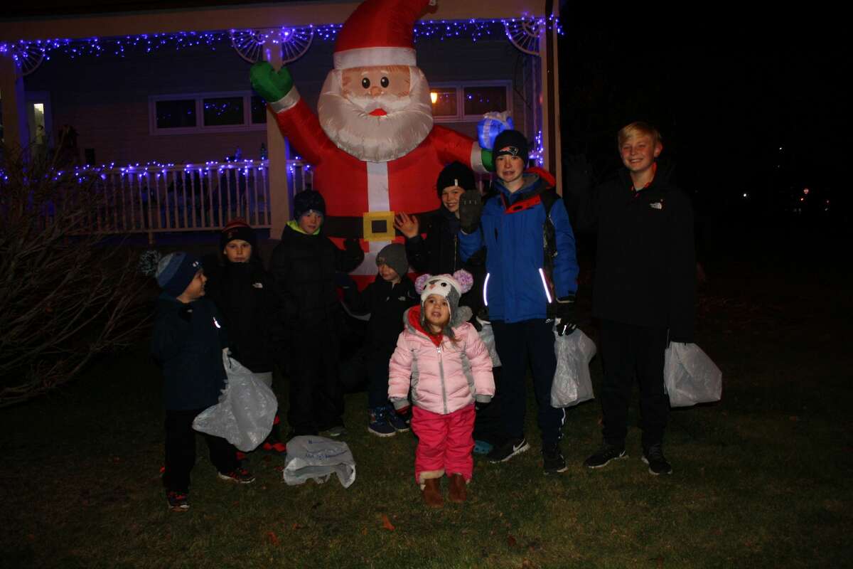 Harbor Beach Christmas Parade give out holiday cheer