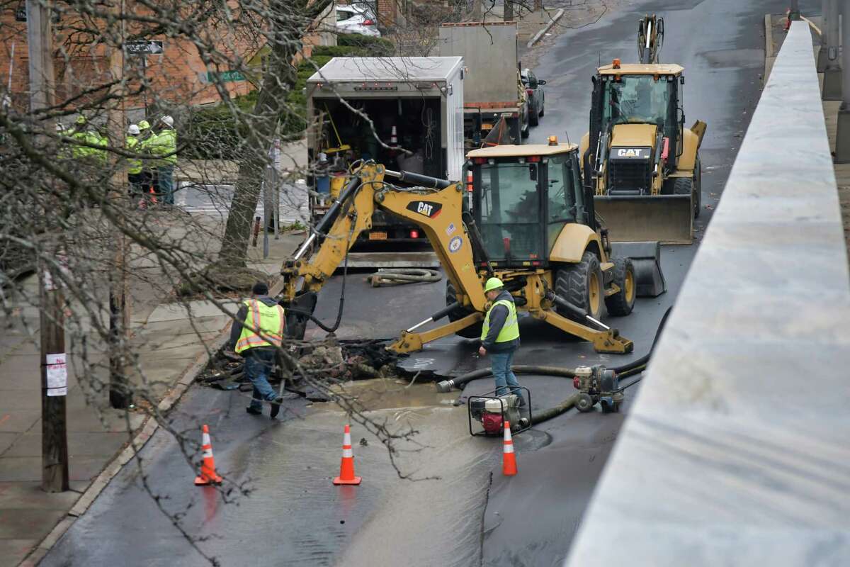 Victim describes how Albany water employee allegedly scammed him