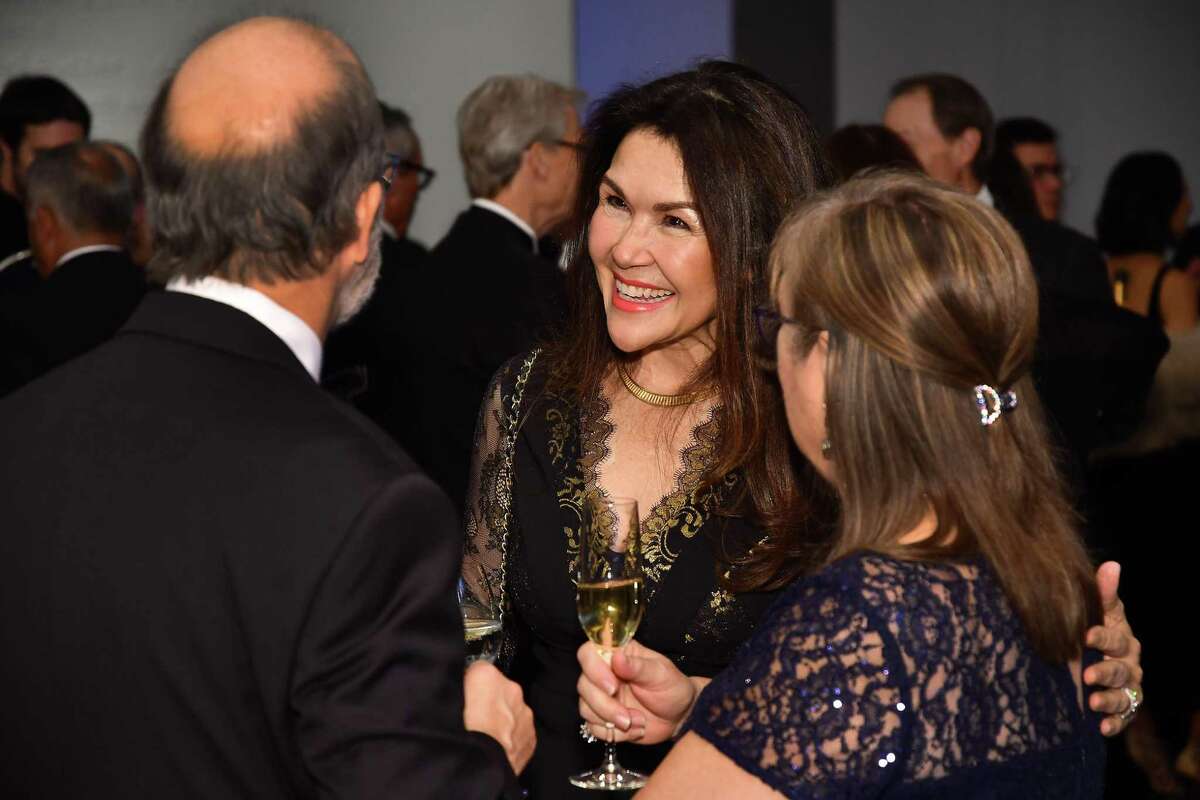 Inside MFAH’s Hollywoodstyle premiere of the Lynn Wyatt Theater