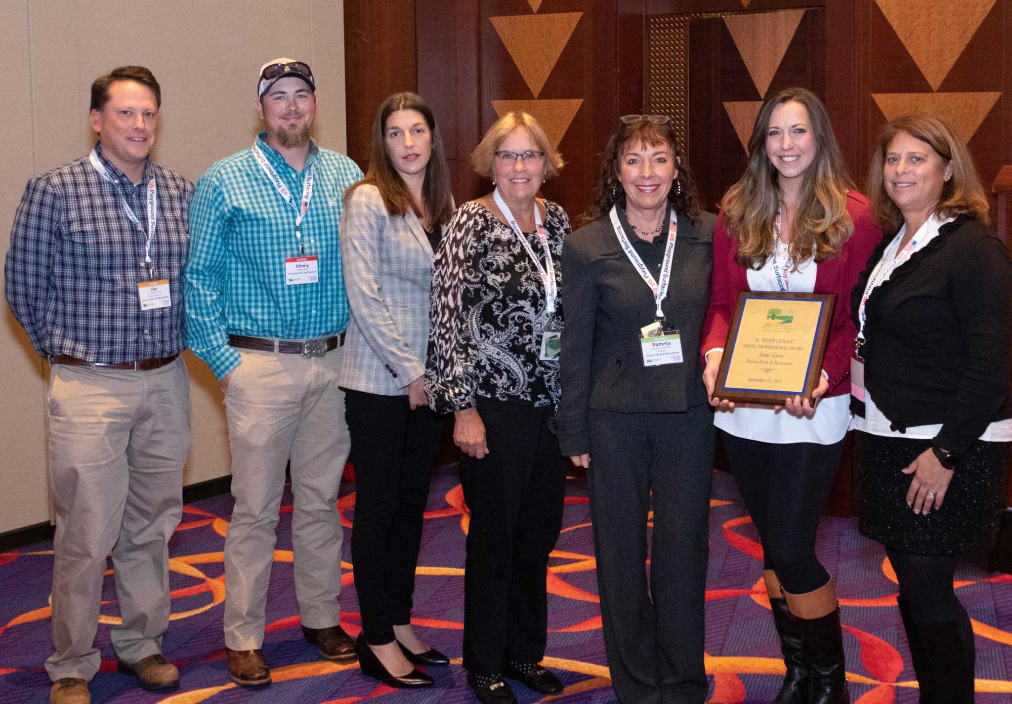 Community news: Darien recreation supervisor earns award; holiday donations for those in need and more - Vimarsana News