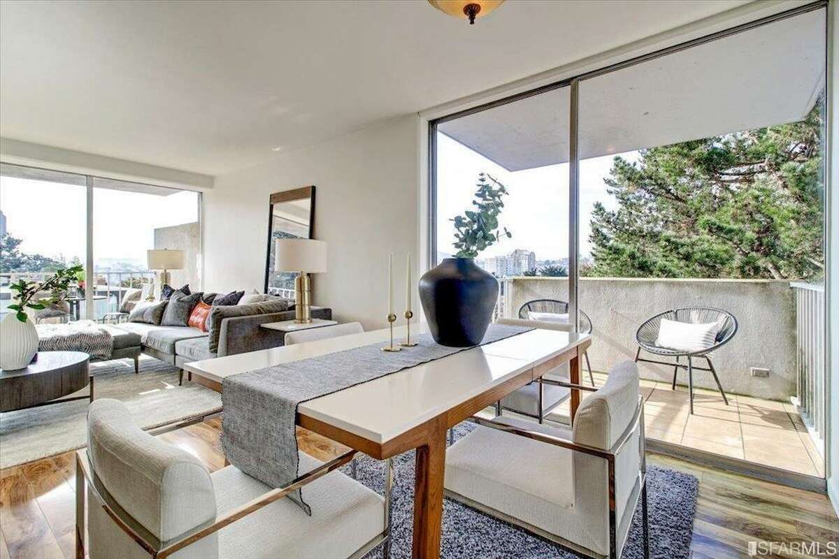 This three bedroom, two bathroom condo built by Joseph Eichler is for sale for $1 million. 