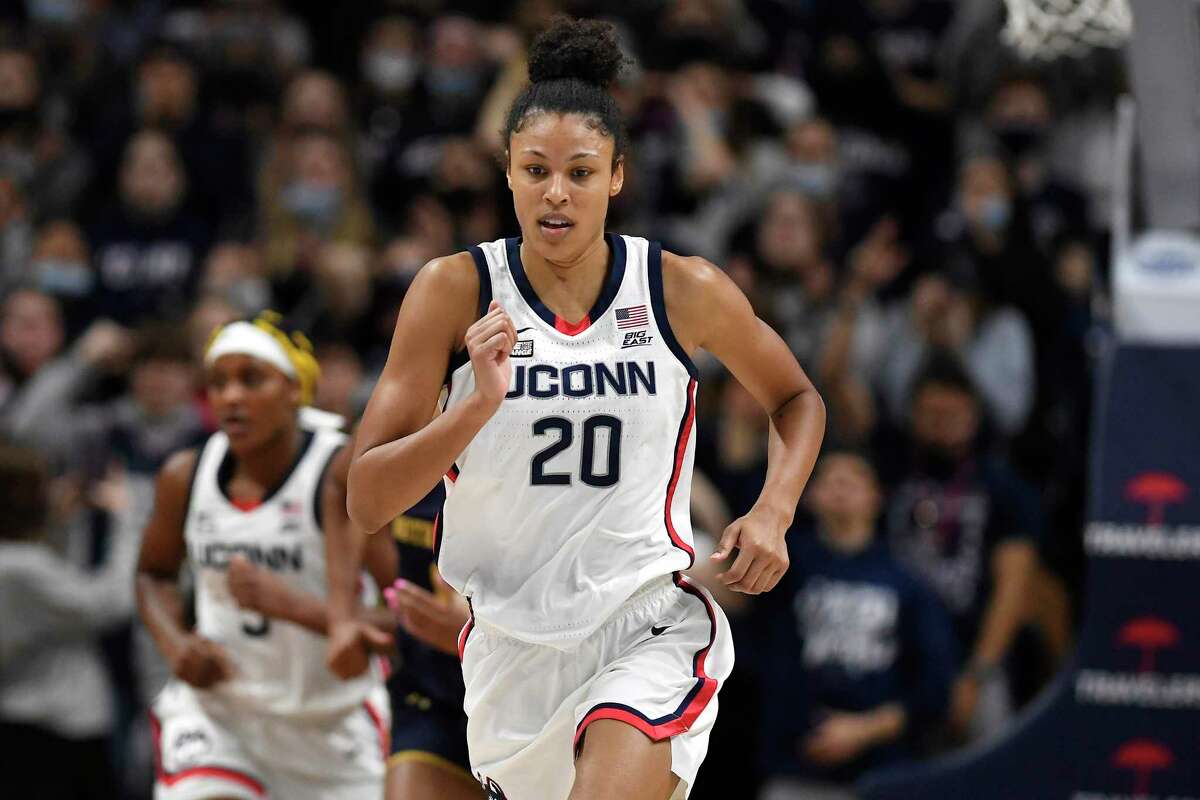 Former UConn star Olivia Nelson-Ododa earns roster spot with Los Angeles  Sparks – Hartford Courant