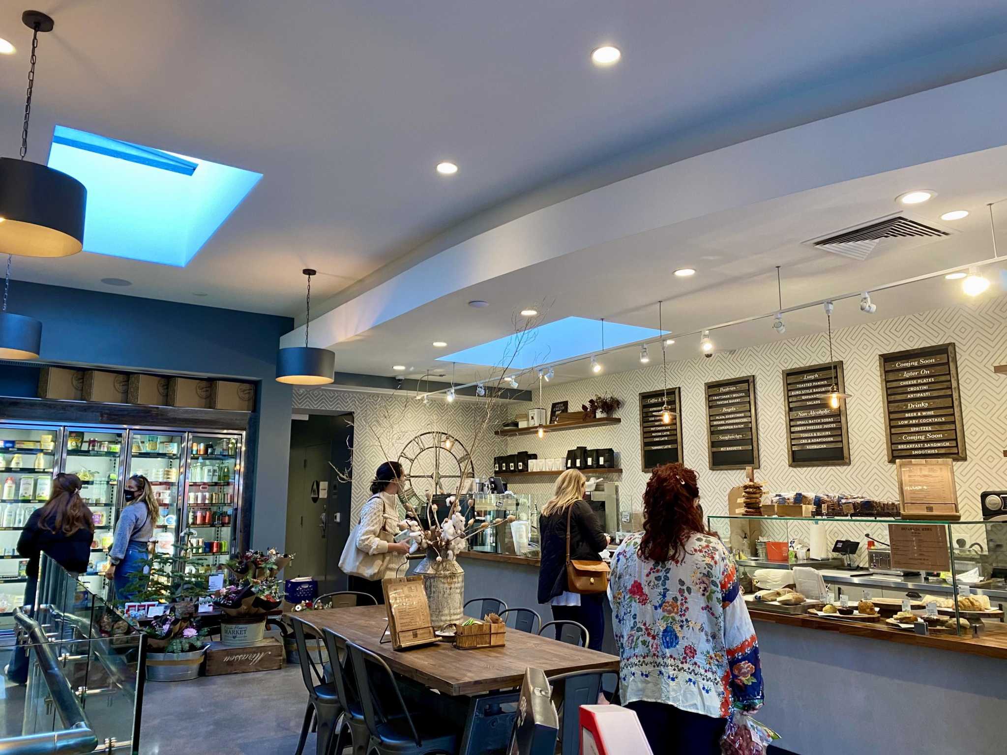 S.F.'s popular specialty grocer Epicurean Trader now has a cafe in Cow Hollow - Vimarsana News
