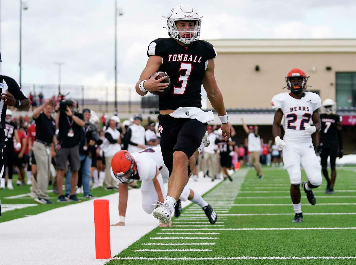 Led by quarterback Cale Hellums (3), Tomball has outscored its first four playoff opponents 172-70.