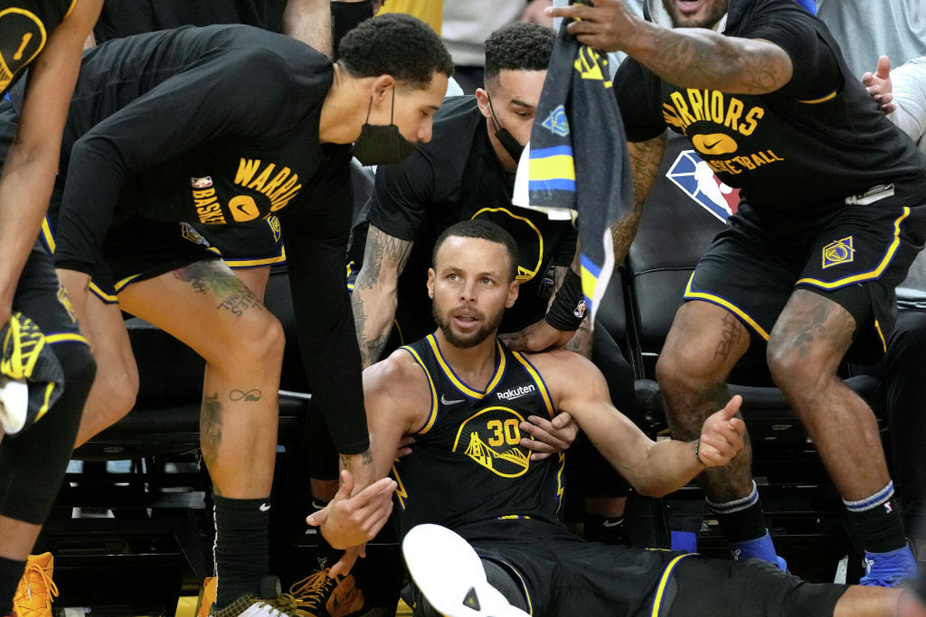 Warriors Steph Curry Is Missing Out On Foul Calls Popularized By Ex Golden State Player S Dirty Play