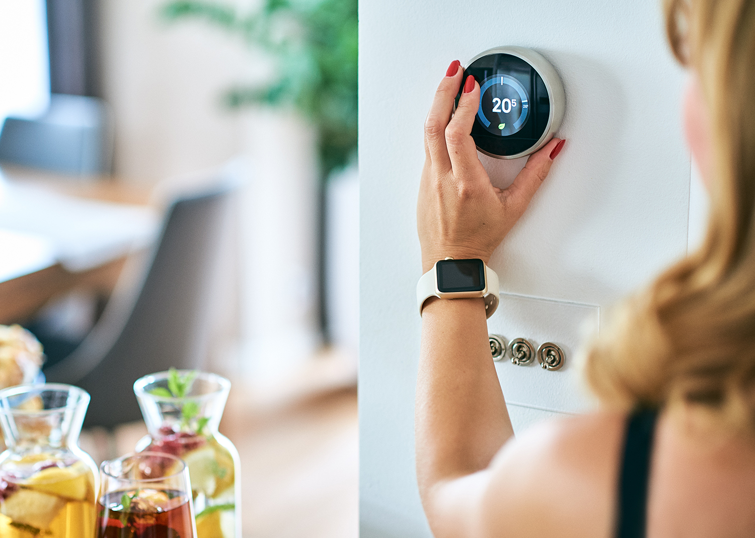 Woke up sweating': Some Texans shocked to find their smart thermostats were  raised remotely