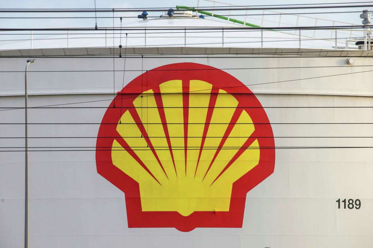 Shell is the first European oil major to report earnings, following a mixed bag of results from its U.S. peers. 