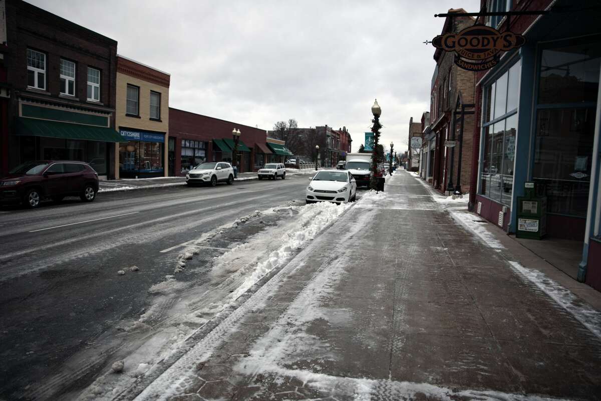 Roads were icy and slick most of the week, as the first major snowfall of the season occurred in the overnight hours of Dec. 6. As of Dec. 10, there have been 26 inches of snow in Manistee. On Dec. 10, 2020, 3 inches of snow were measured.