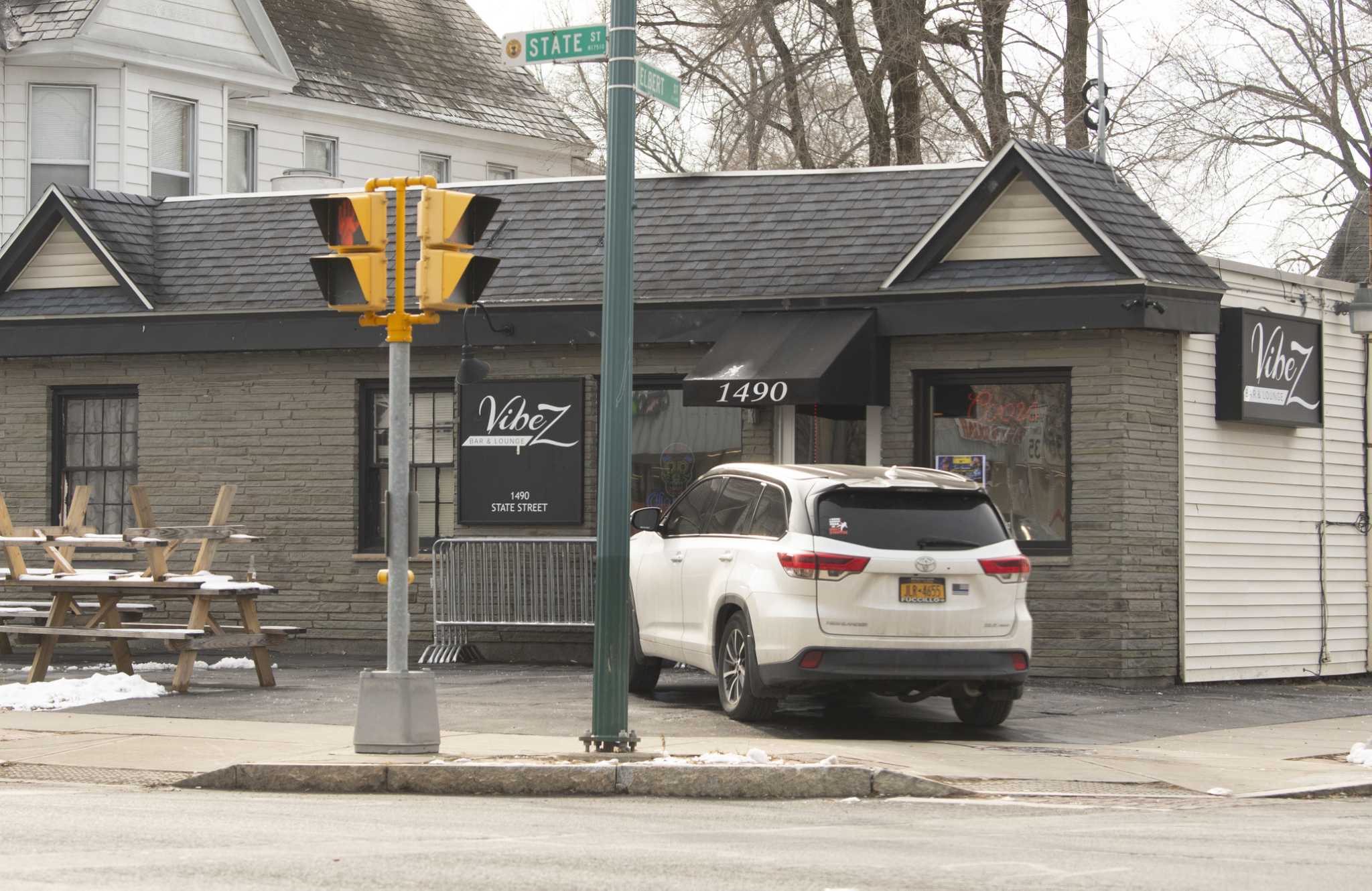 Homicide victim found in Schenectady bar - Vimarsana News