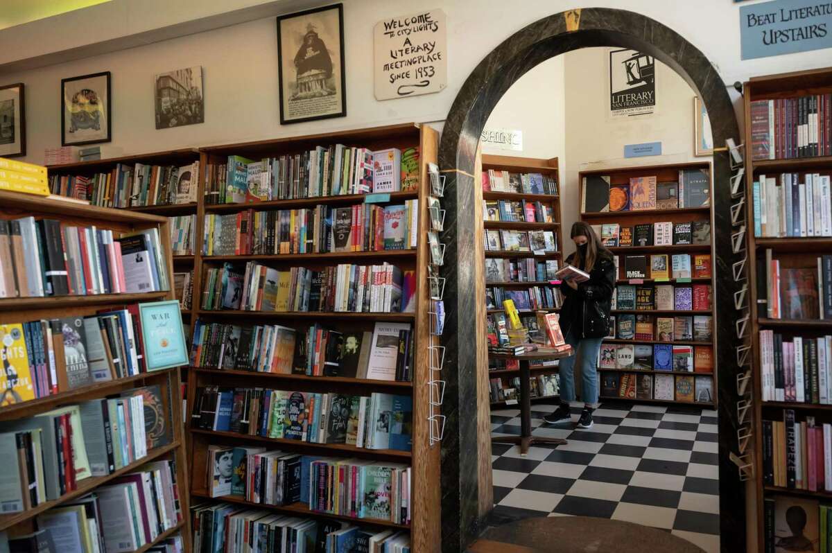 One of the most popular San Francisco-based books on Goodreads is “Mr. Penumbra’s 24-Hour Bookstore,” which pays homage to the independent bookstore City Lights Booksellers.