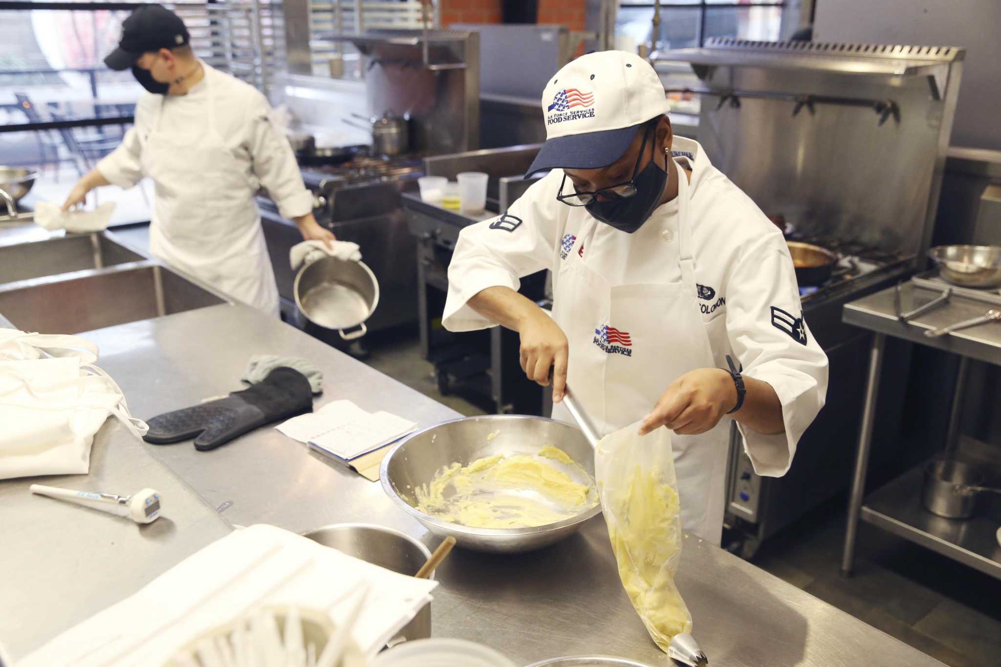 San Antonio's top chefs train active duty military at Culinary Institute of America - Vimarsana News