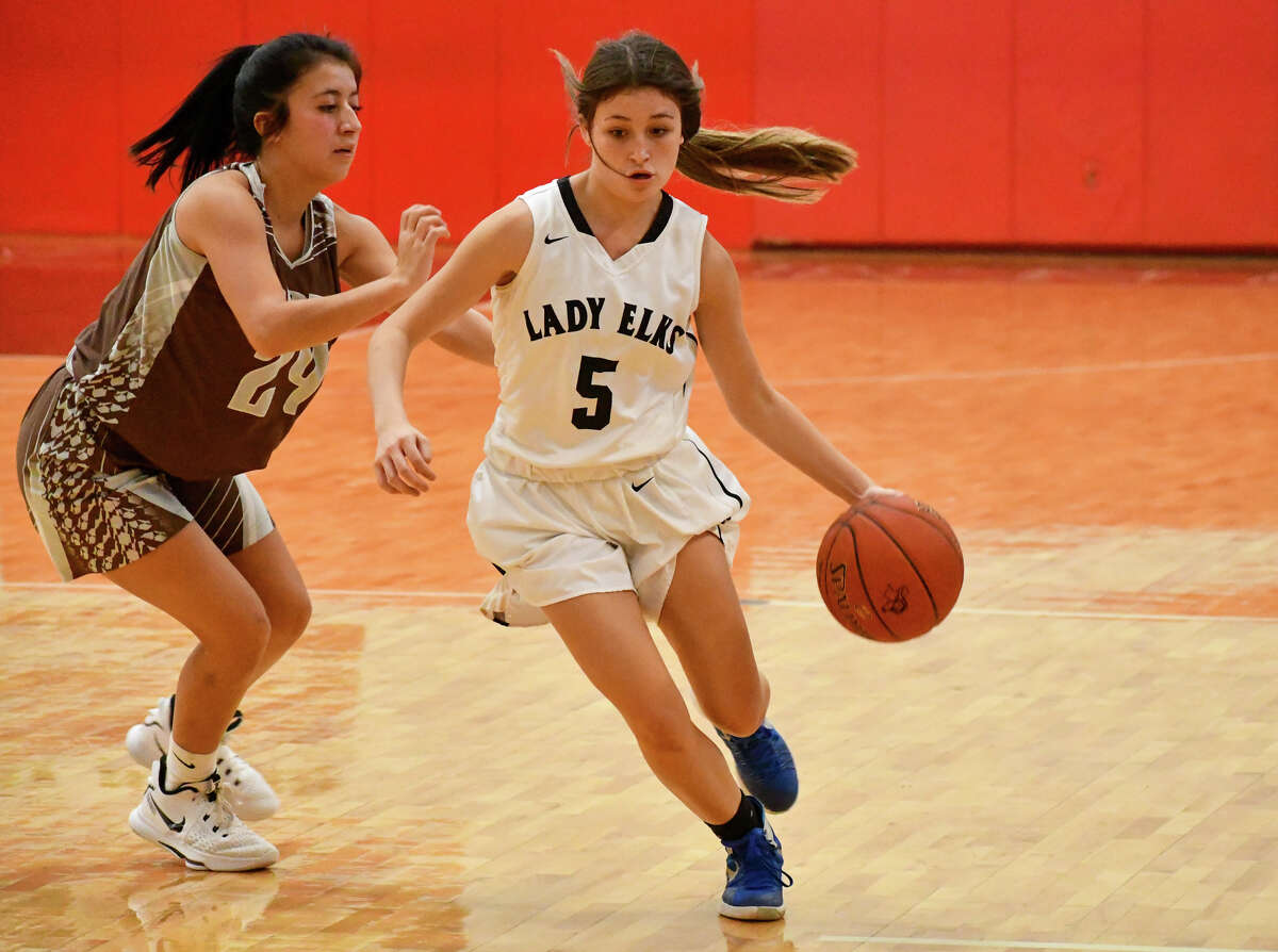 1A Basketball Preview Lady Elks looking forward to challenge of new season