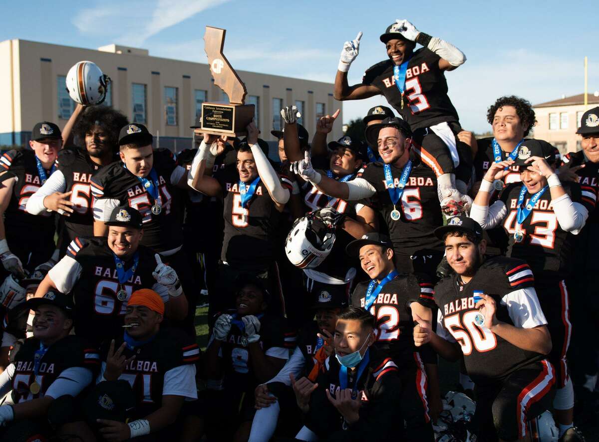 Balboa players celebrate a 43-0 win over Taft-Woodland Hills in the Division 7-A title game.