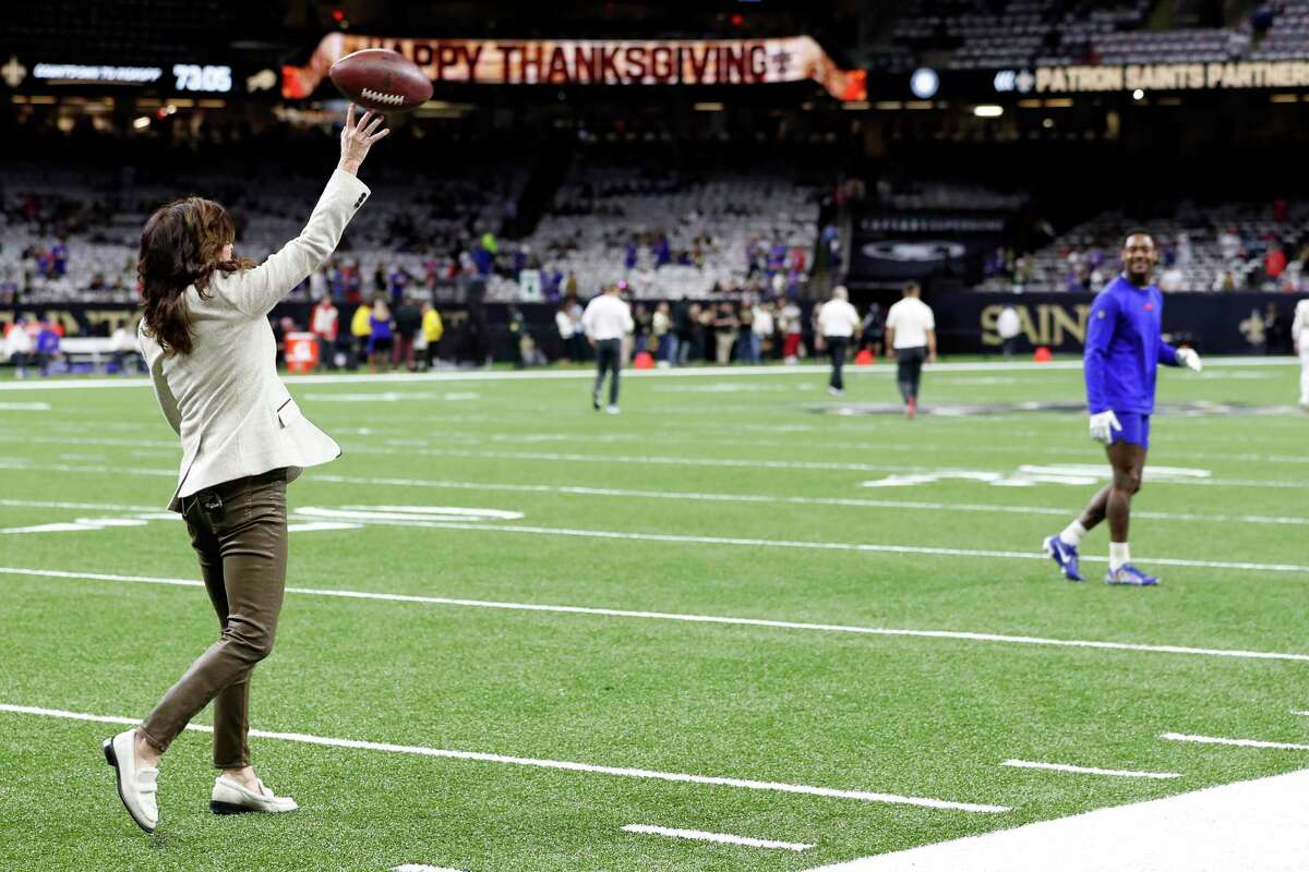 NBC confirms the Super Bowl will be Michele Tafoya's last game as sideline  reporter