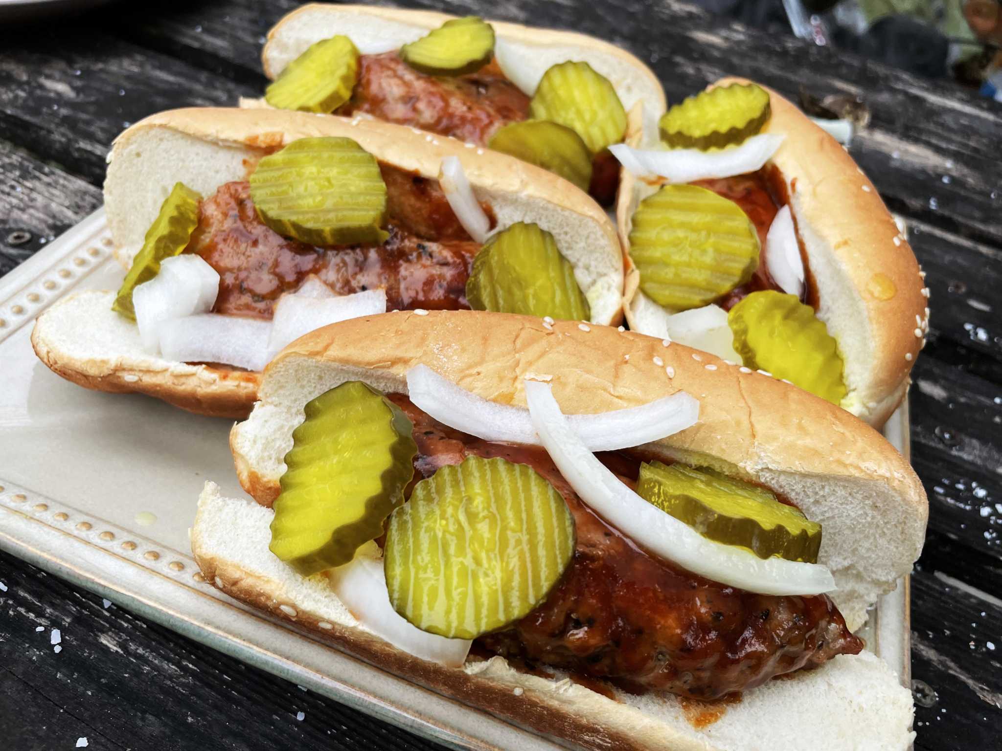 Recipe: Homemade Copycat McDonald's McRib Sandwiches - Vimarsana News