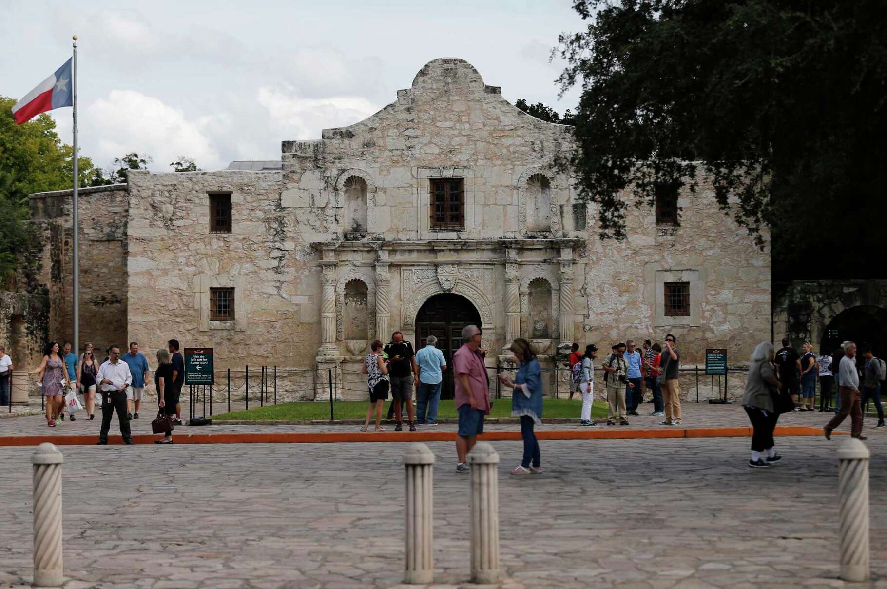 Overseeing the Alamo, pictured here in 2018, is among the responsibilities of the Texas General Land Office, which also manages the state's public land, veterans homes and disaster recovery. A total of eight Republicans and four Democrats are running in 2022 to succeed incumbent George P. Bush as Texas land commissioner, the head of the agency.