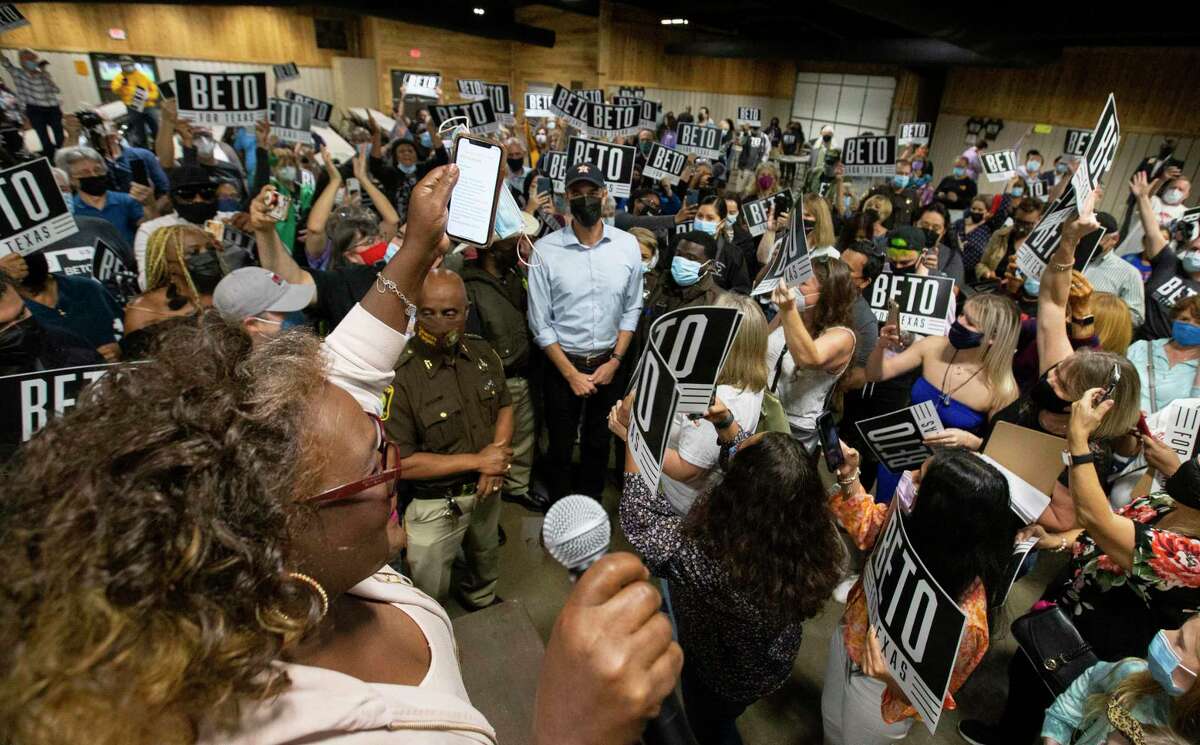 Gubernatorial candidate Beto O'Rourke is introduced by Cynthia Ginyard, chairwoman of Fort Bend County Democratic Party, at his meet and greet event Monday, Dec. 6, 2021, at Fort Bend County Fairgrounds in Rosenberg.