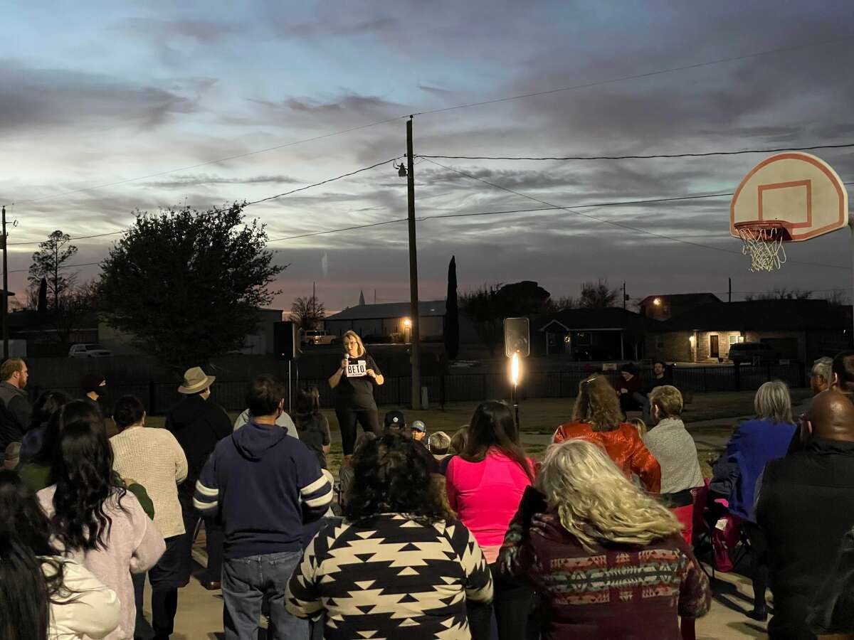 Midland County Democratic Chair Cathy Broadrick introduces Beto O’Rourke, candidate for Texas governor, Tuesday, Dec. 14, 2021, at Martin Luther King, Jr. Park