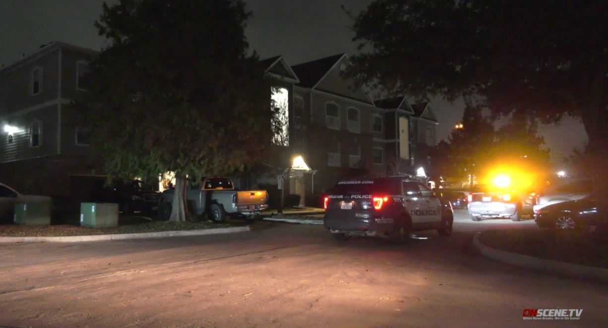 Police: Woman Shot Ex-boyfriend Who Broke Into Her Se Houston Apartment