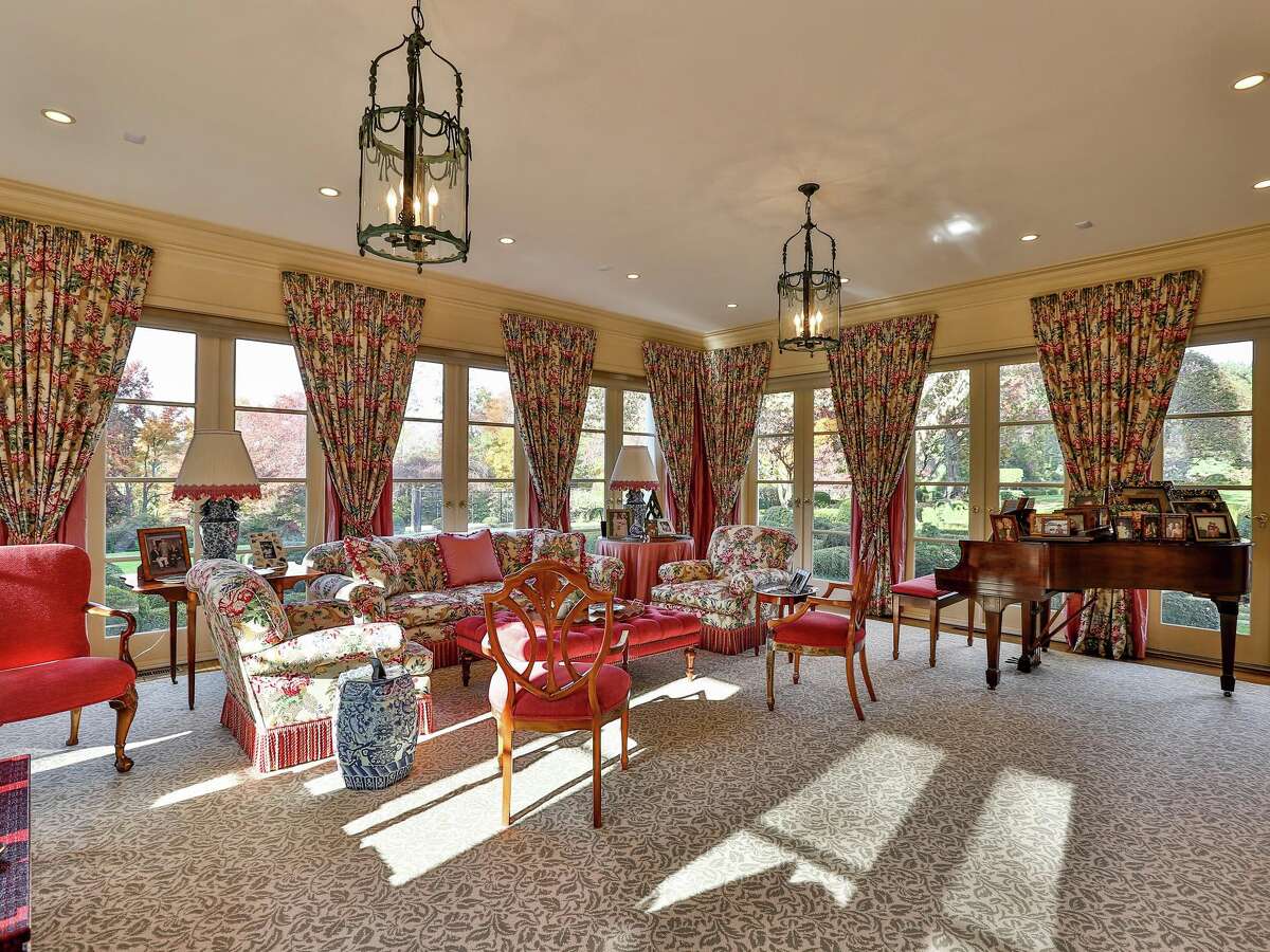 Fairfield home offers 2,000 bottle wine cellar, home theater and