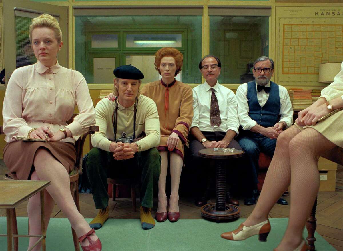 From left, Elisabeth Moss, Owen Wilson, Tilda Swinton, Fisher Stevens and Griffin Dunne in a scene from "The French Dispatch."