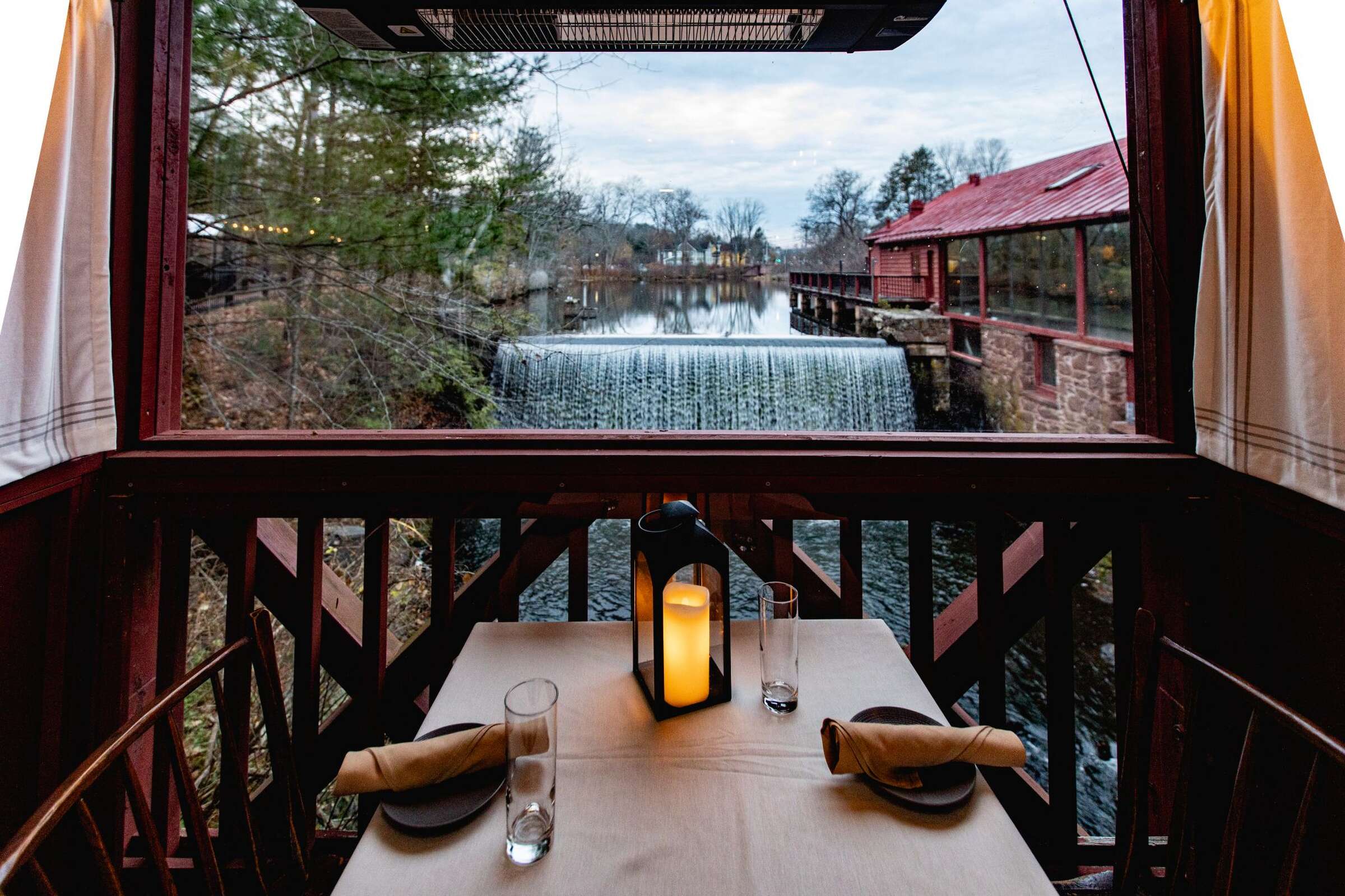 Millwrights Restaurant Simsbury Ct - m2qgakf