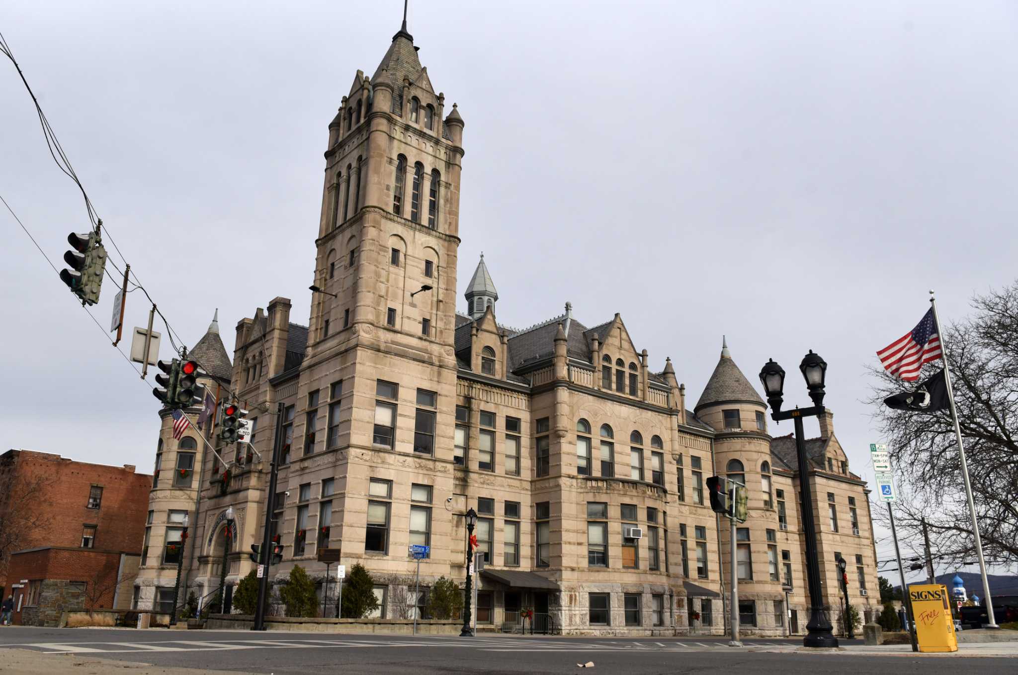 State grants will fix 330 windows at Cohoes City Hall