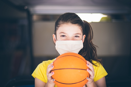 Schools having trouble refereeing masks at events - Vimarsana News