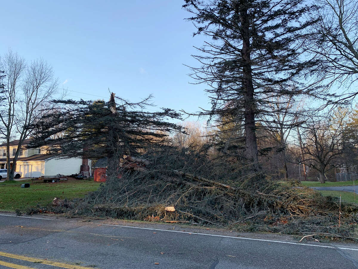 Thursday night's storm causes power outages across Mid-Michigan